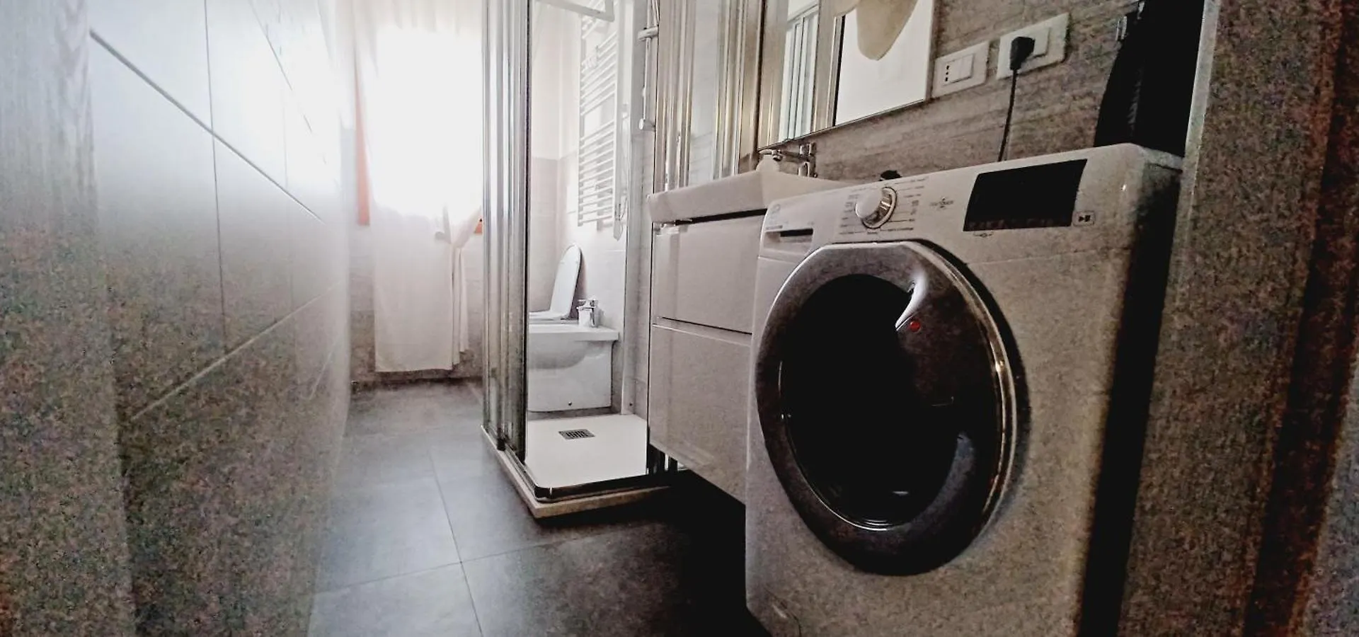 Leonardo Apartment - 베니스